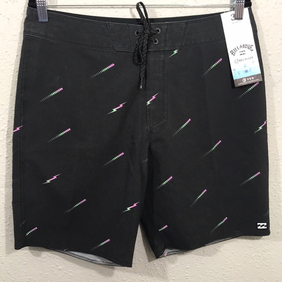 Billabong NWT Gray Pro Performance Board Shorts